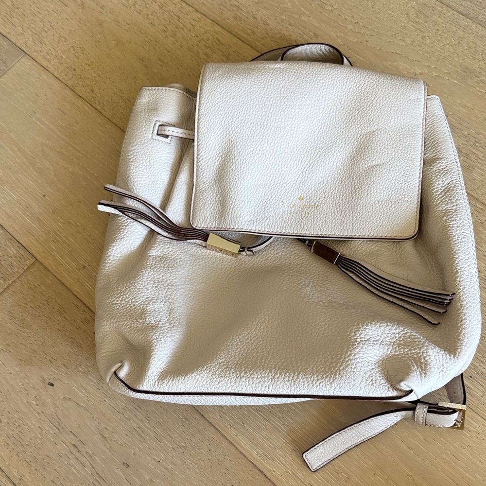 Elegant Cream Leather Backpack